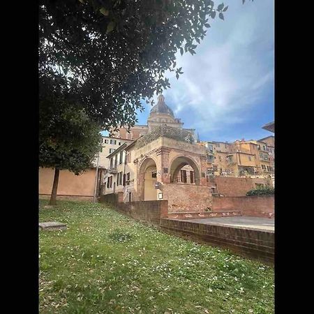 Nel Cuore Della Citta Siena Buitenkant foto
