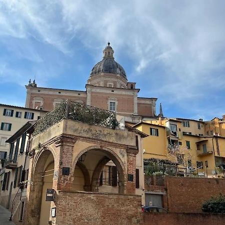 Nel Cuore Della Citta Siena Buitenkant foto
