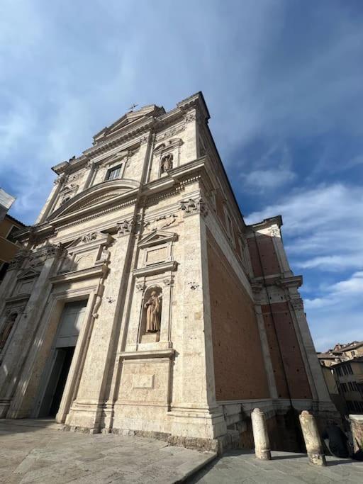 Nel Cuore Della Citta Siena Buitenkant foto